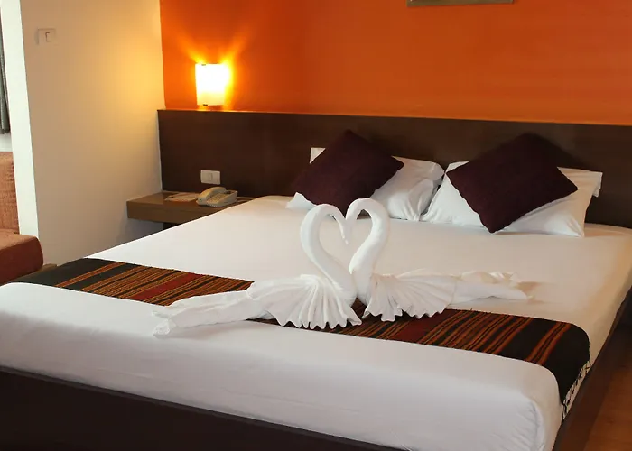 The Seasons Huamark Hotel 3*